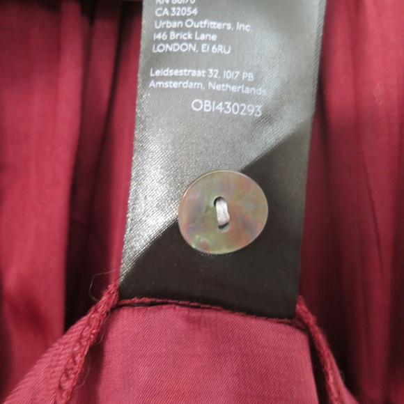 ANTHROPOLOGIE Relaxed Shimmer Satin Blouse Dark Cherry Henley Button Up Small - Picture 16 of 16